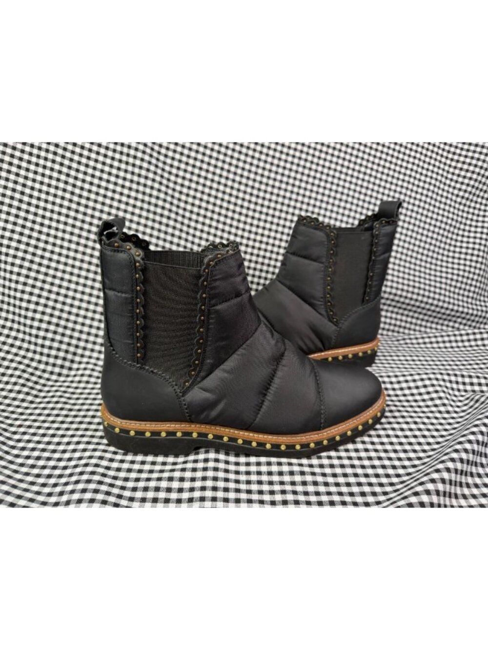 Free People Atlas Puffer Chelsea Cozy Boots Black Studded Womens EU 40 US 9
